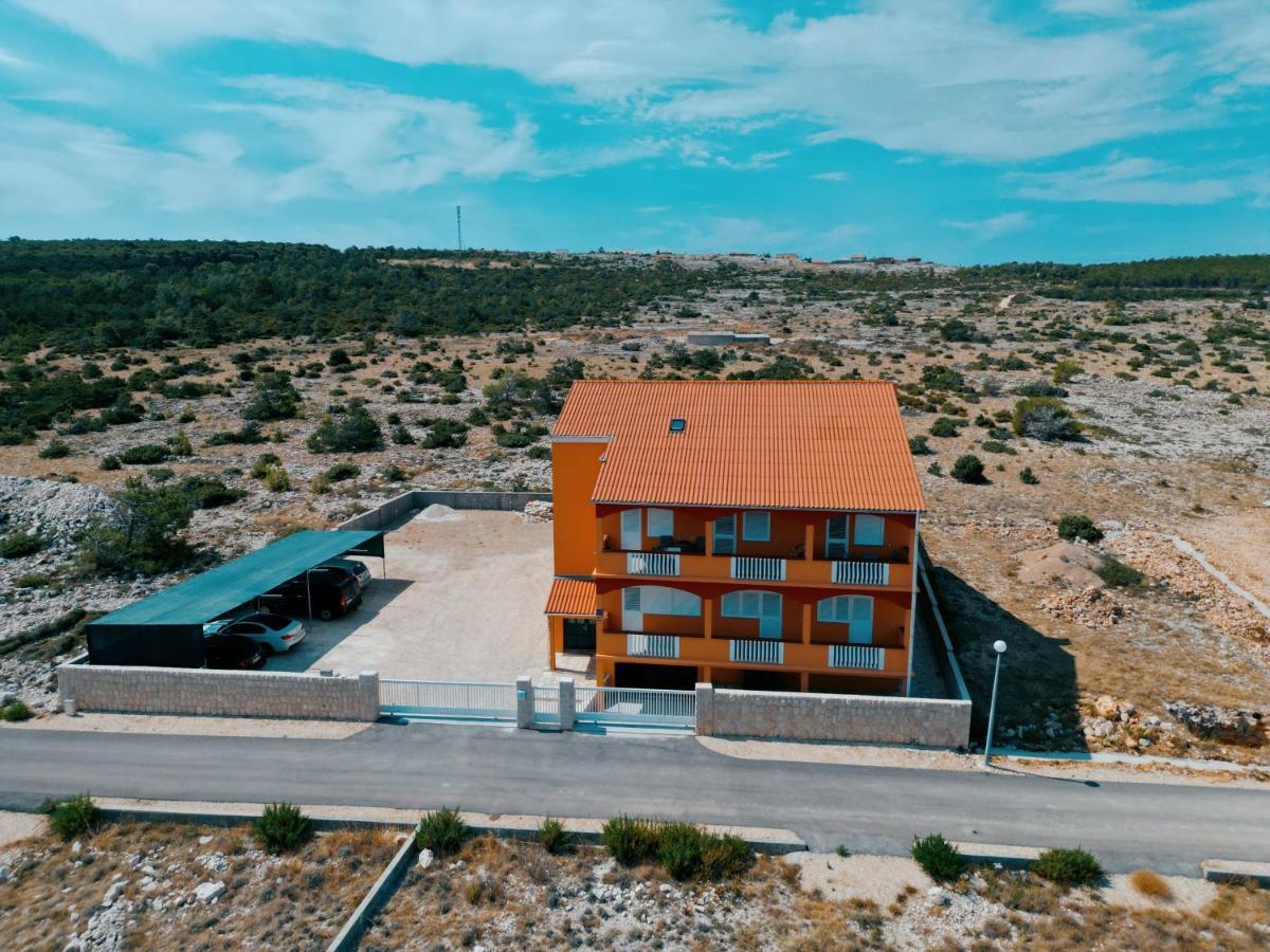 Kameni Put Apartamento Ražanac Exterior foto